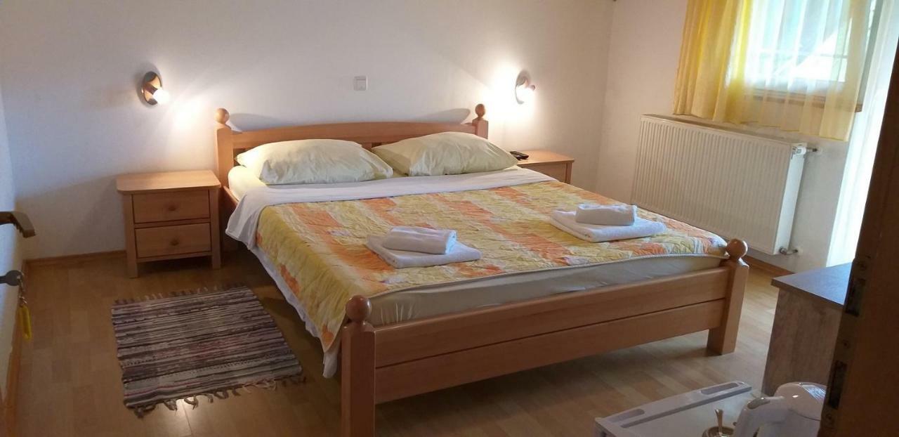 Apartman & Sobe Orhideja 斯莫利亚纳茨 外观 照片